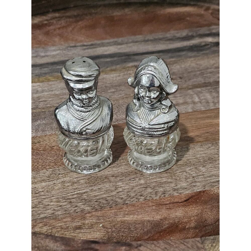 1940 /1950's Guardian Services Ware Dutch Boy & Girl Salt and Pepper Shakers